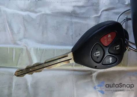 2009 Toyota Camry Xle V6 z USA, uszkodzony, nr VIN 4T1BK46K29U096816